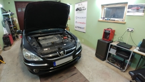 Peugeot 607 2005